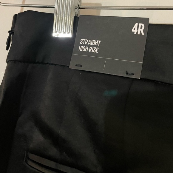 Express Black High Rise Straight dress pants size 4R - Picture 8 of 9